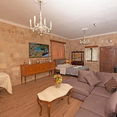 Arionos - Old Town Apartment Rhodes City