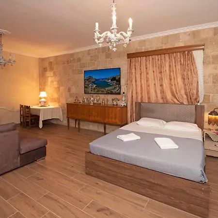 Apartment Arionos - Old Town