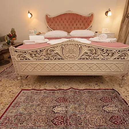 Arionos - Old Town Rhodes City