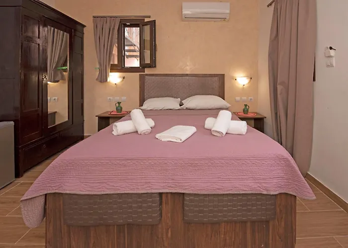 Arionos - Old Town *